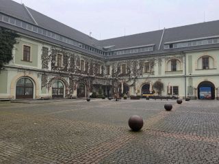 Naše tituly zakoupíte také v univerzitním knihkupectví 😉 #upol #olomouc #univerzitapalackeho #knihy #ucebnice...